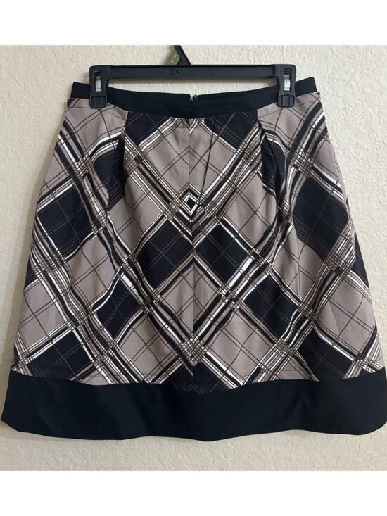 Dresses & Skirts - Women's Skirt